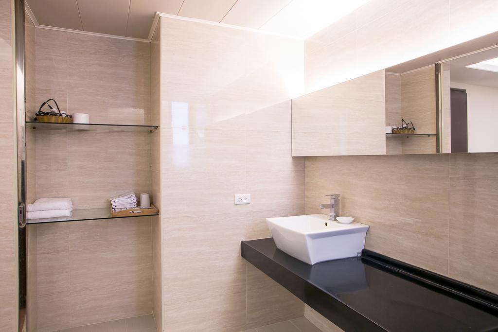 Huang Shin Business Hotel-Chung Kang Taichung Exterior foto
